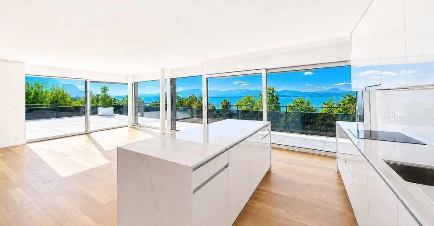Attico di Lusso con Vista Panoramica - Foto 1 di 12