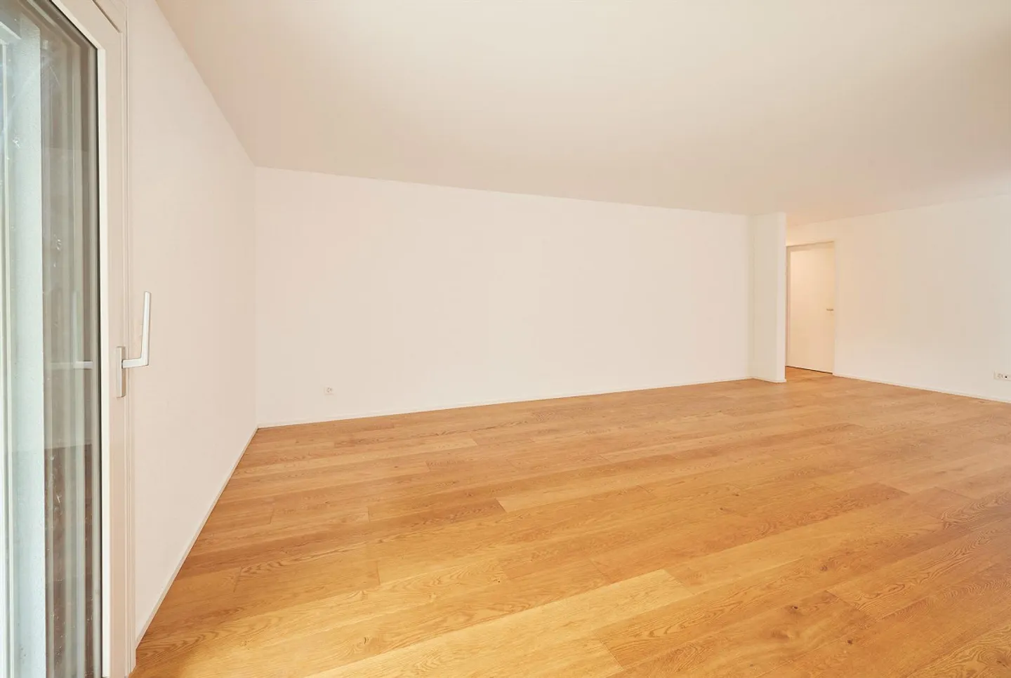 Appartement de jardin spacieux de 4½ pièces - Photo 4 sur 27