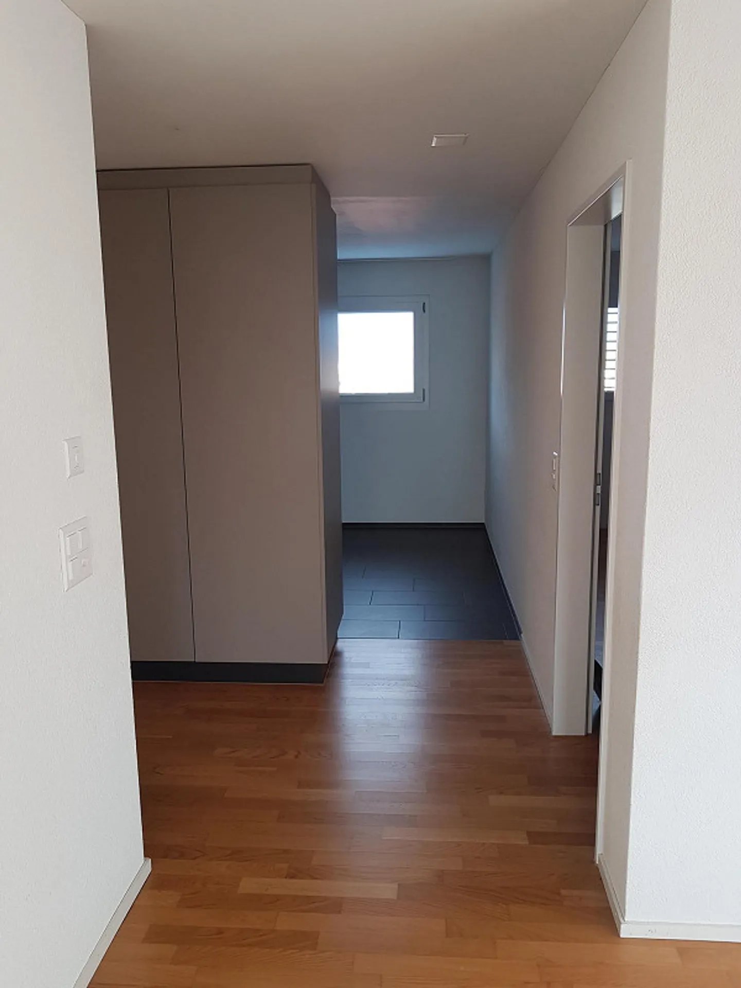 Appartamento 4.5 stanze con grande balcone - Foto 8 di 11