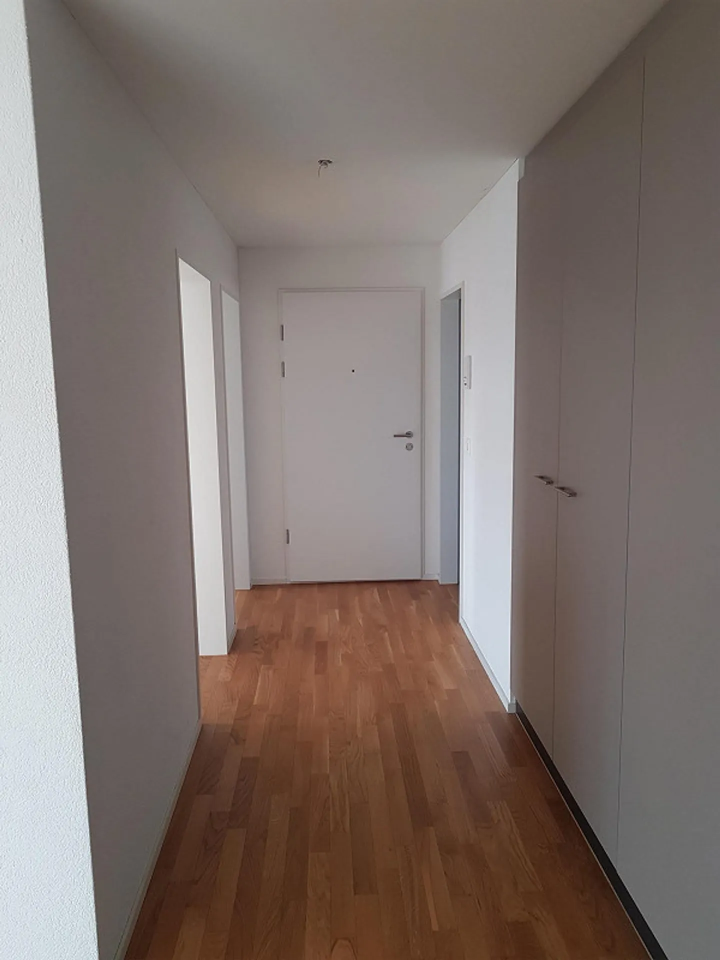 Appartamento 4.5 stanze con grande balcone - Foto 9 di 11
