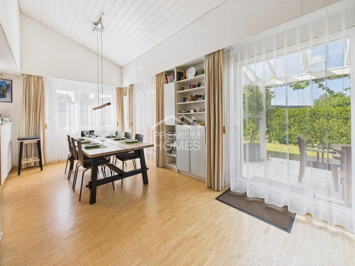 Future Living? Smart Home of the Extra Class - Photo 10 of 13