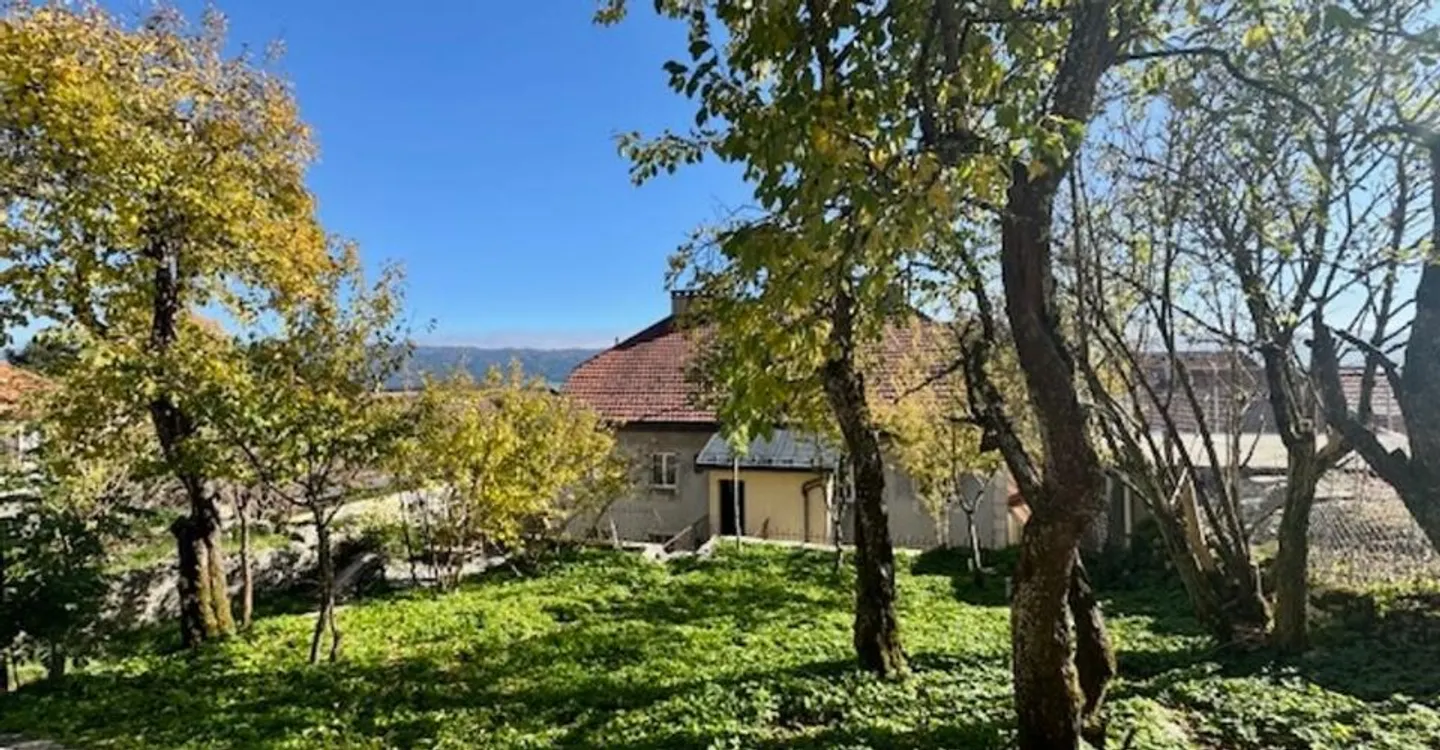 En exclusivité - Immeuble mixte au coeur des Ponts-de-Martel - Foto 6 di 8