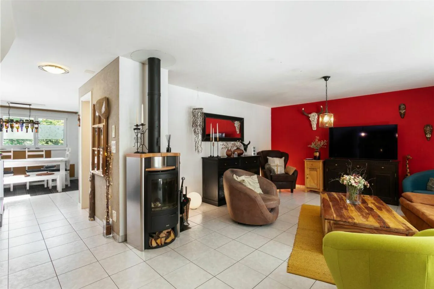 Attraktives Einfamilienhaus an zentraler Lage mit herrlichem Garten - Foto 5 von 14