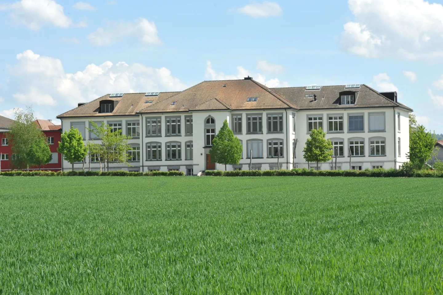 À louer appartement exclusif de 4,5 pièces avec vue sur le château de Wildegg - Photo 5 sur 18