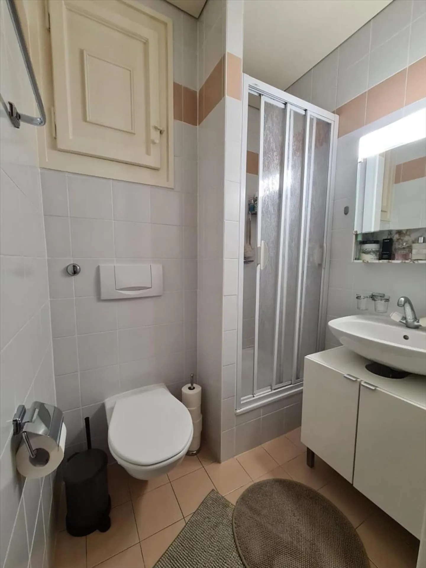 2.5-room apartment located in Plainpalais - Photo 4 of 5