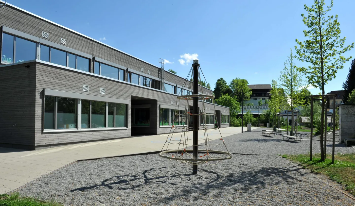 À louer appartement exclusif de 4,5 pièces avec vue sur le château de Wildegg - Photo 8 sur 18