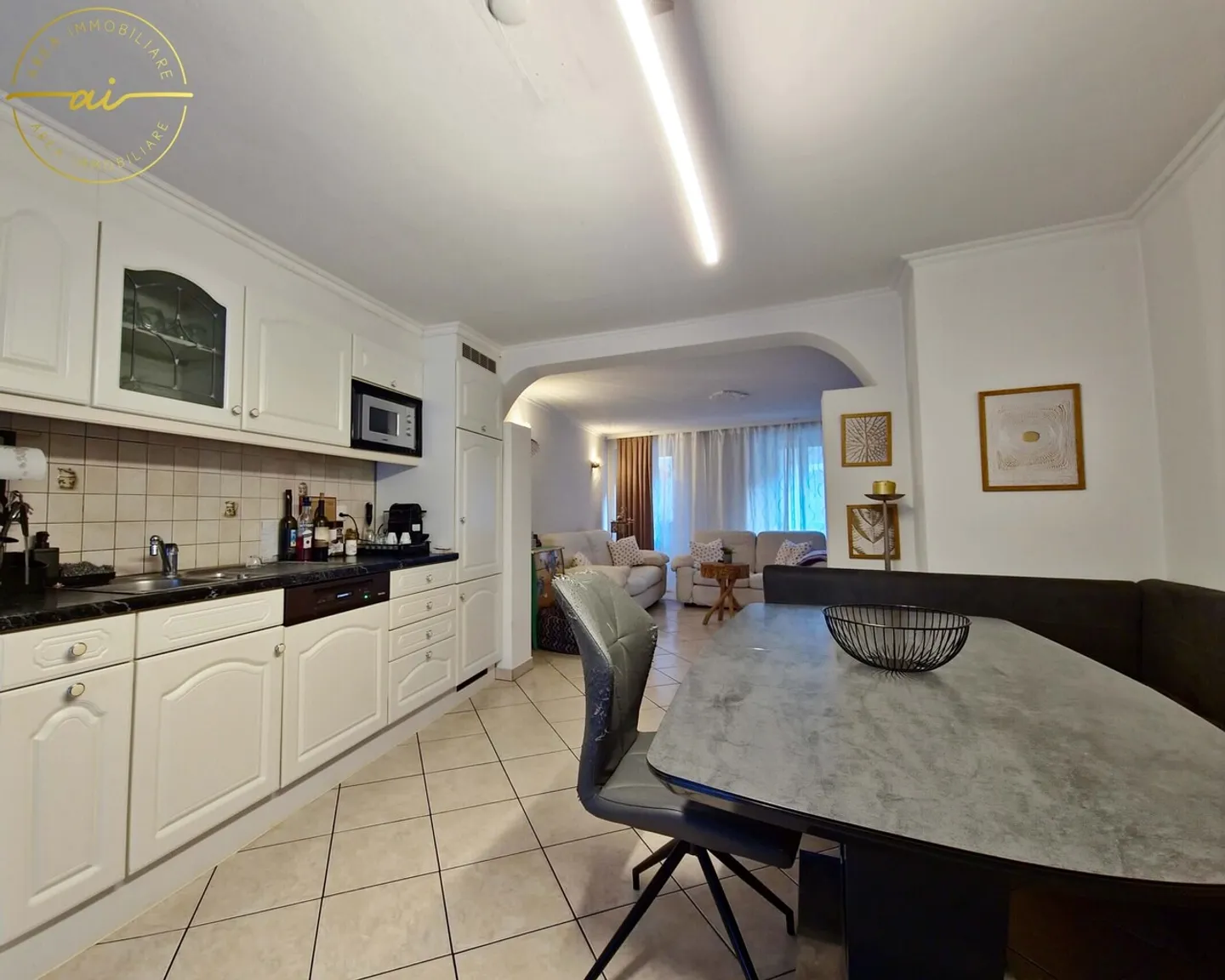 MAISON INDIVIDUELLE AVEC JARDIN PRIVÉ À MAGADINO - Photo 4 sur 9