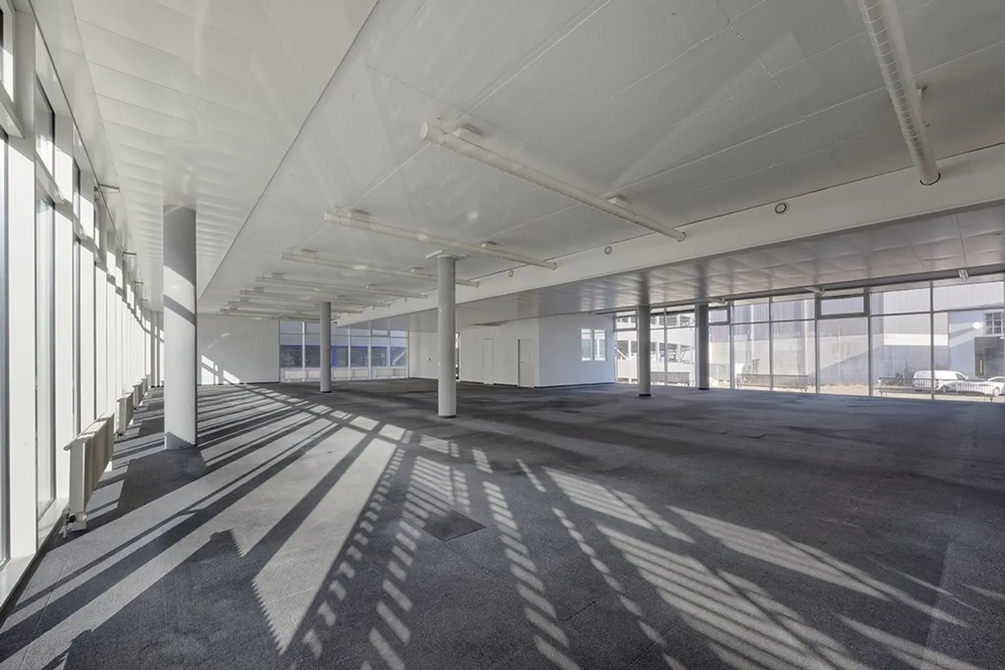 Spazio ufficio attraente situato nell'industria di Eich - Foto 3 di 6