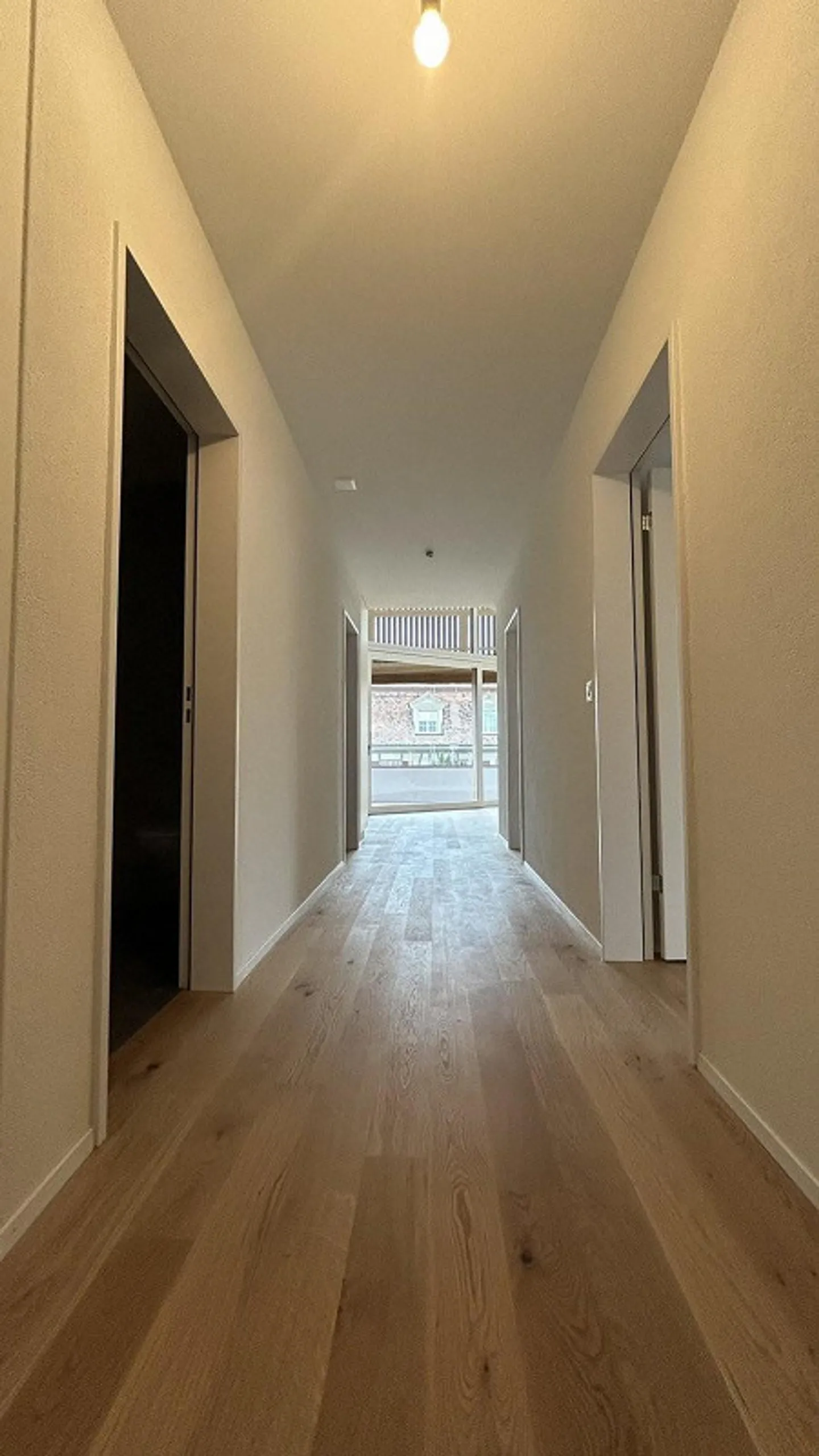 Appartamento attico di 4,5 stanze a Gerzensee con vista - Foto 7 di 8