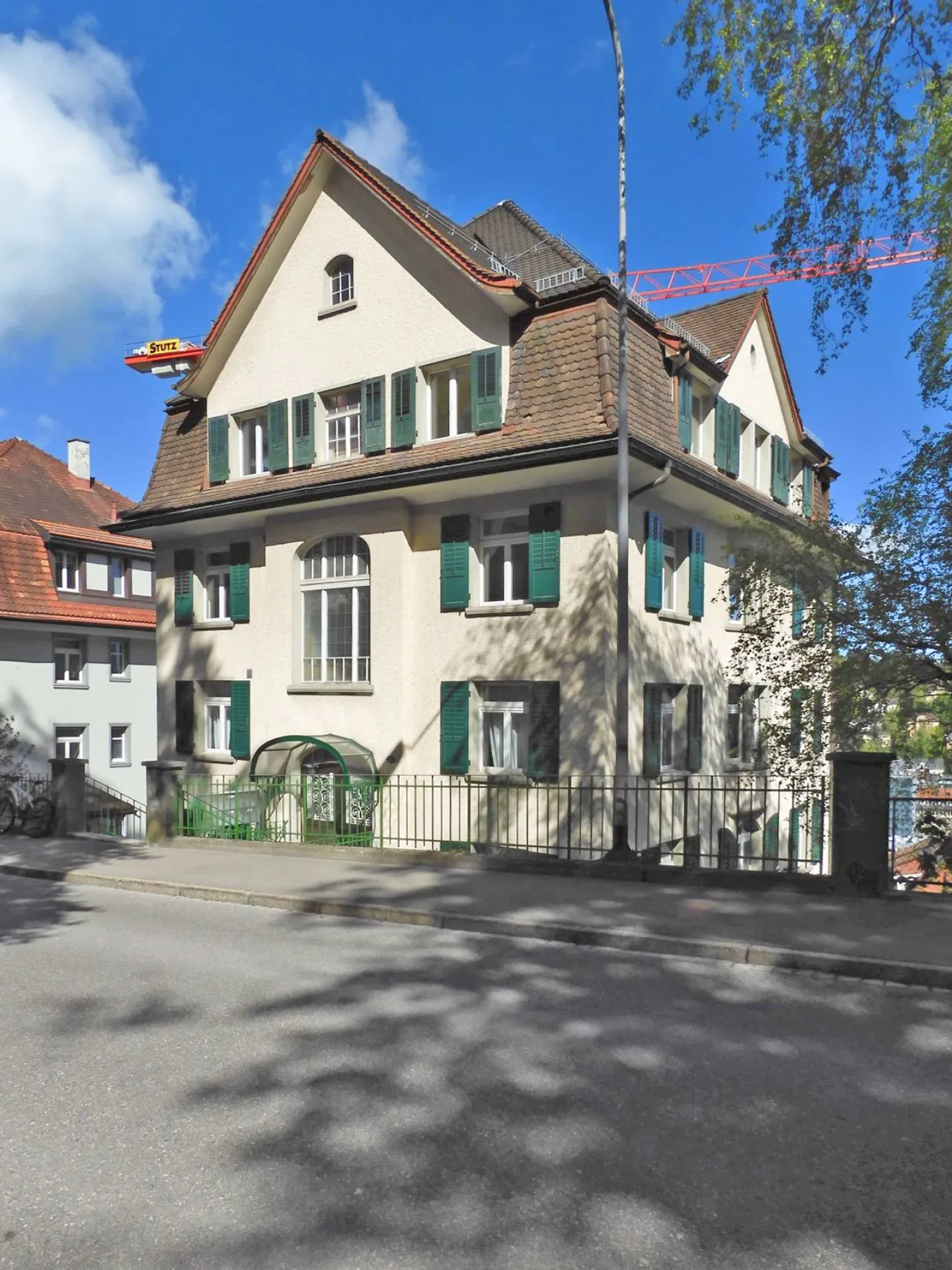 Living with a beautiful view over the city - Photo 10 of 10