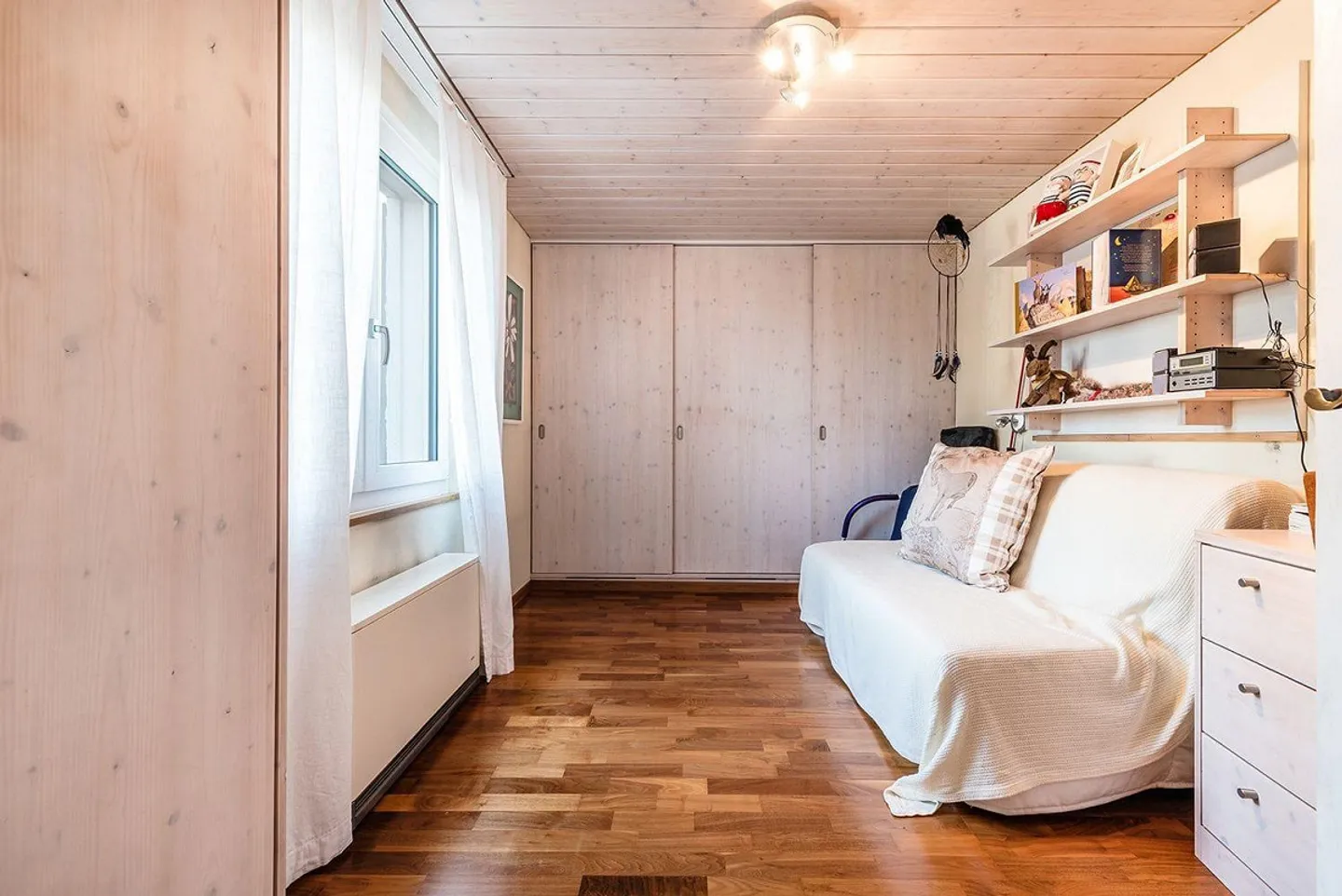 Casa unifamiliare di 6 stanze con giardino d'inverno a Lengwil in vendita - Foto 9 di 13