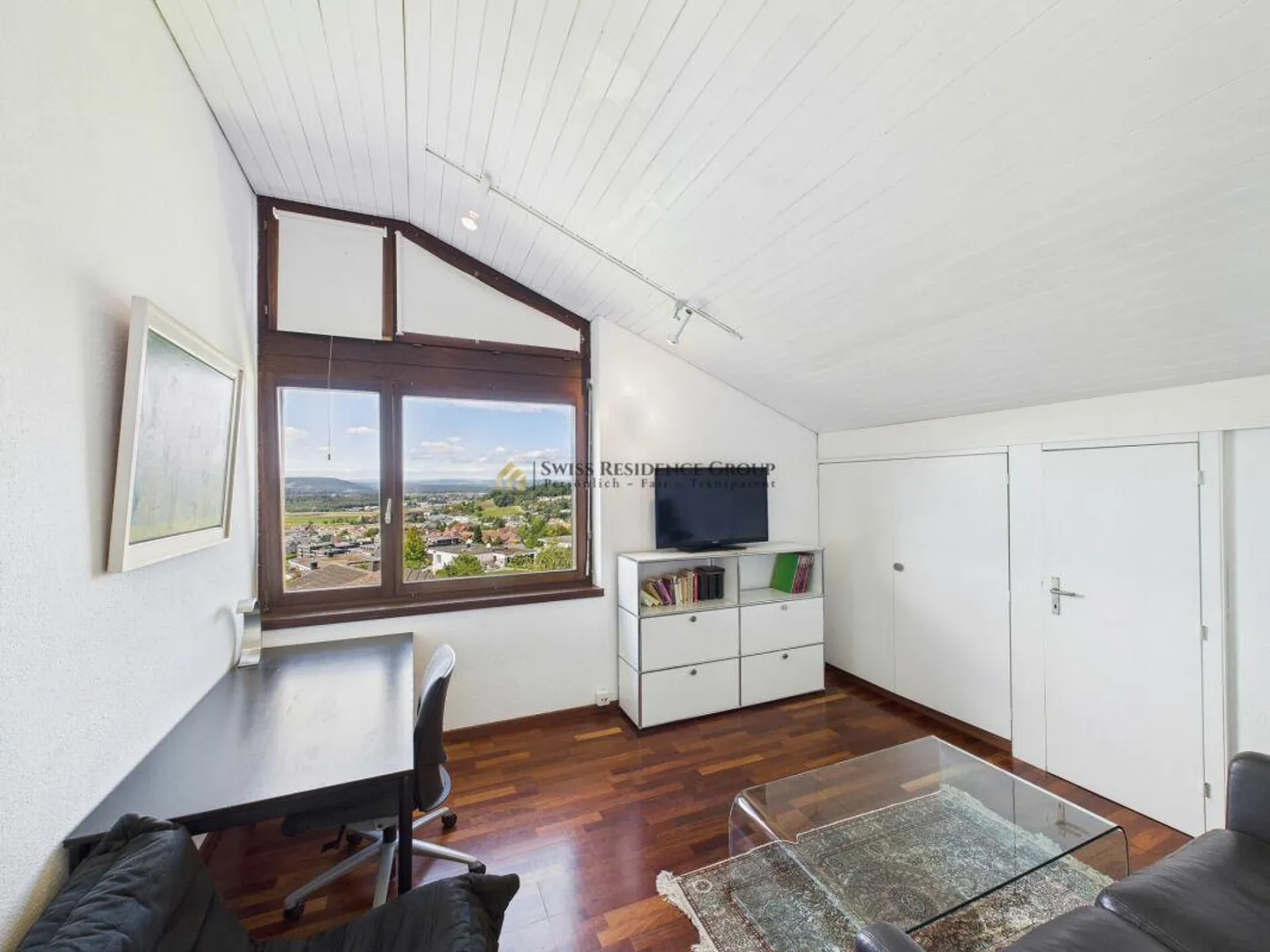 Luxuriöses Einfamilienhaus mit Pool - Foto 15 von 17