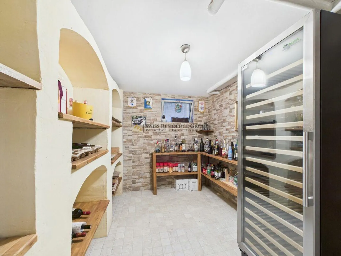 Luxuriöses Einfamilienhaus mit Pool - Foto 17 von 17