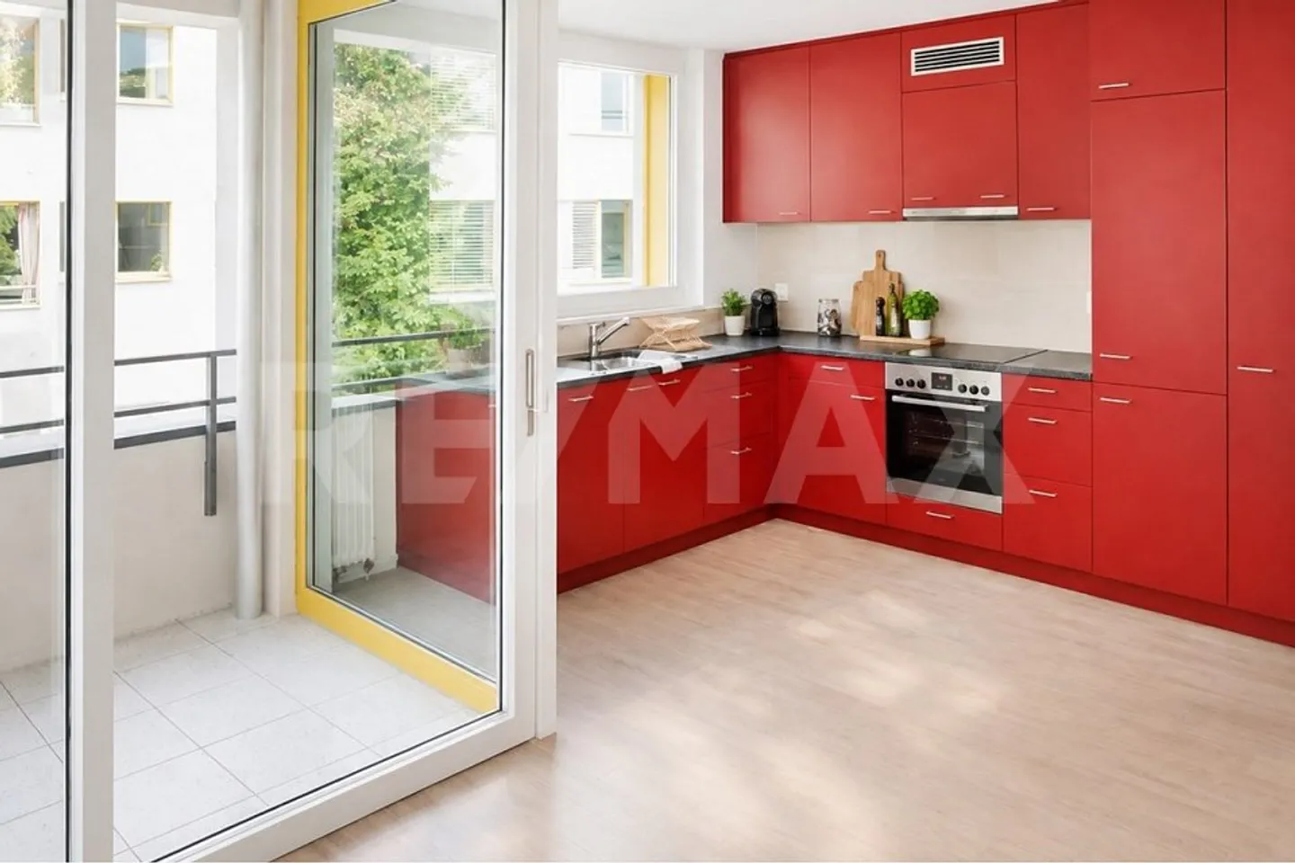 Modern apartment available at below-market price thanks to the right of superficies - Photo 2 of 4