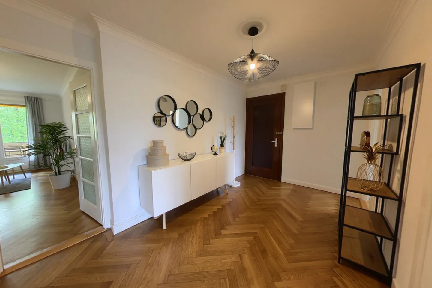Appartement spacieux de 2 pièces avec balcon et vue sur la rivière à Genève - Photo 11 sur 15