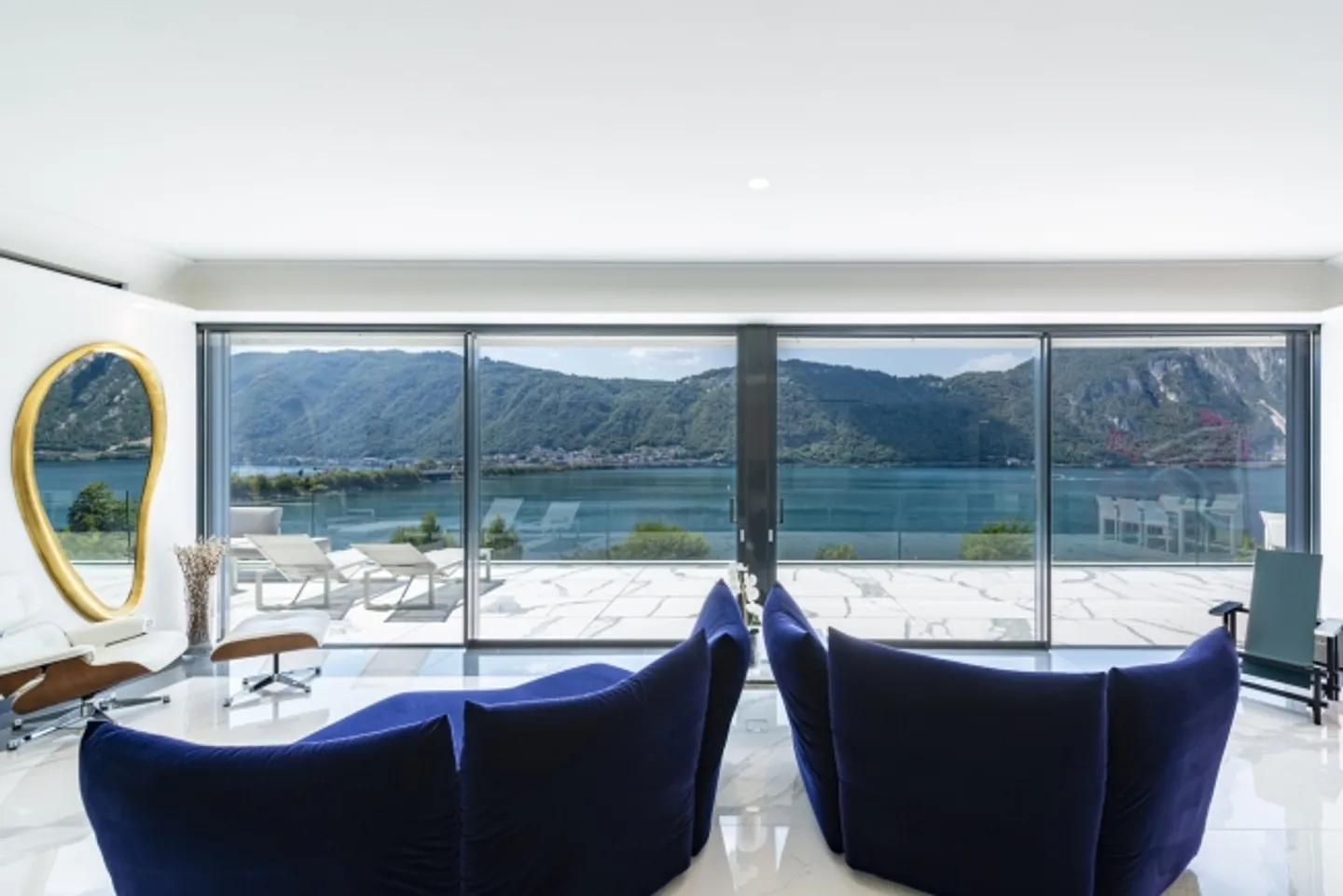 Modern Penthouse with Large Terrace - Photo 1 of 15