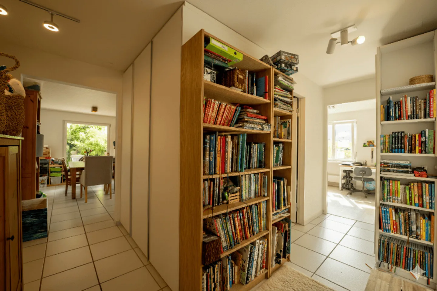 Schönes Terrassenhaus an ruhiger Lage - Photo 2 sur 17