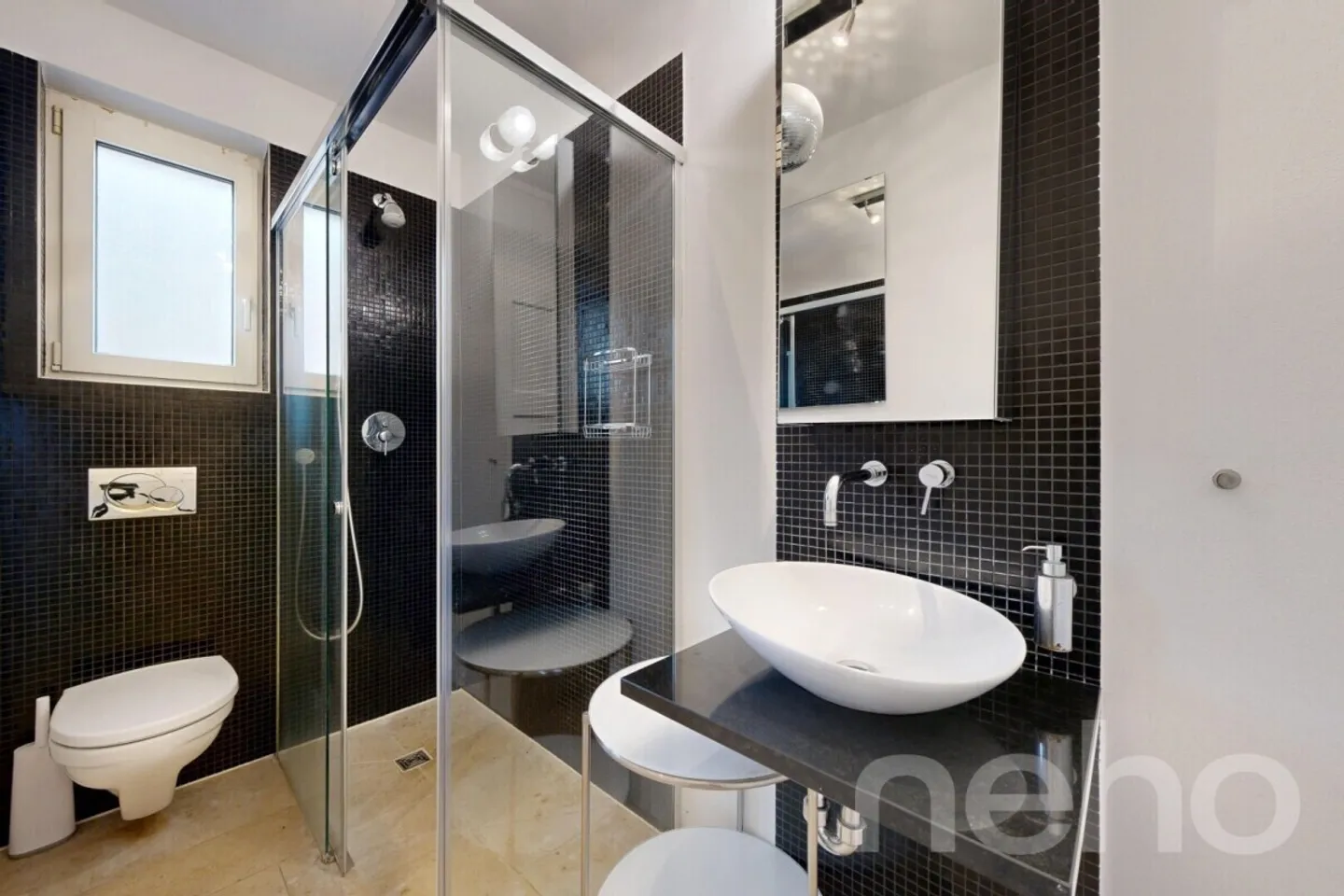 Stilvolles 9-Zimmerhaus mit Ausblick und Altbaucharme - Foto 8 von 12