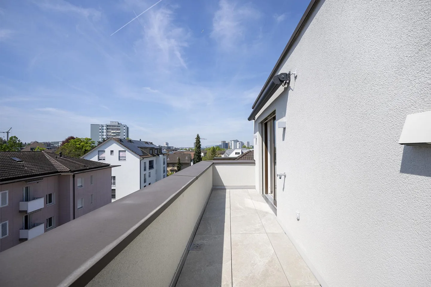 Exklusive Attikawohnung mit Terrassen - Foto 7 von 8