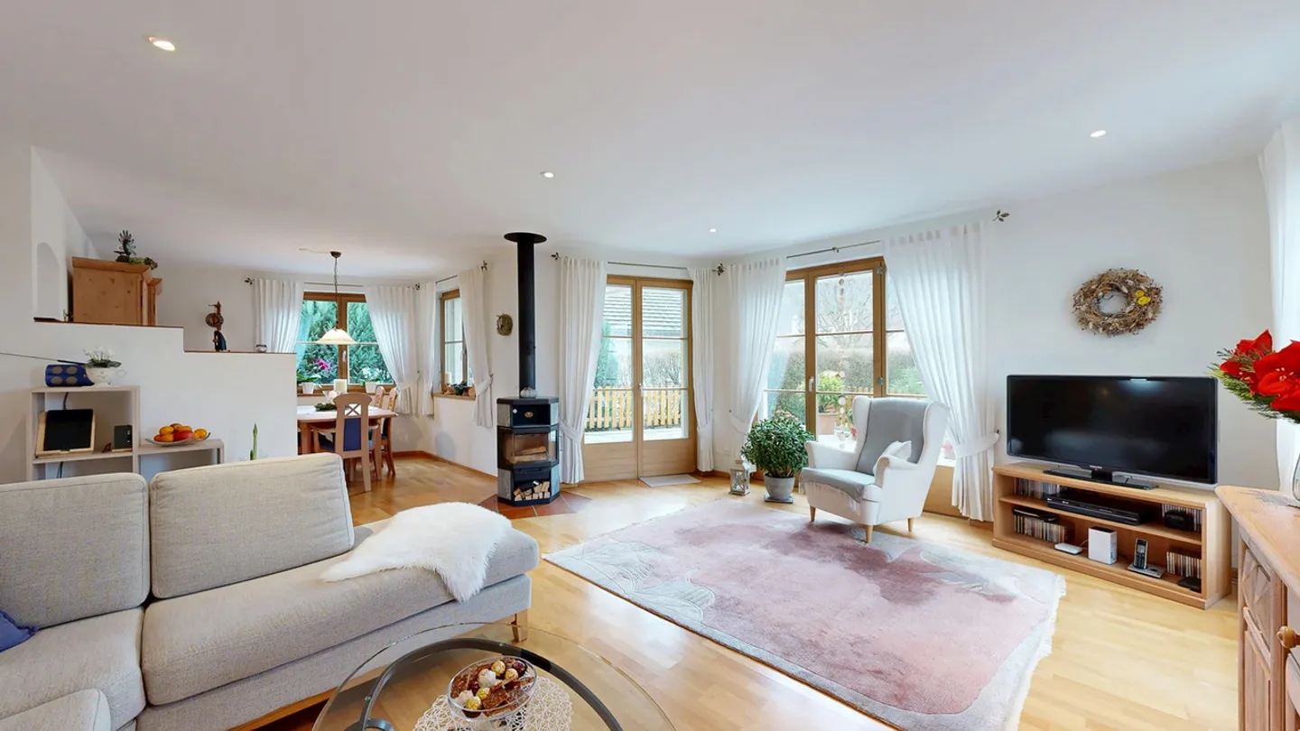 Belle maison individuelle de 4,5 pièces avec carport et grand jardin - Photo 7 sur 25