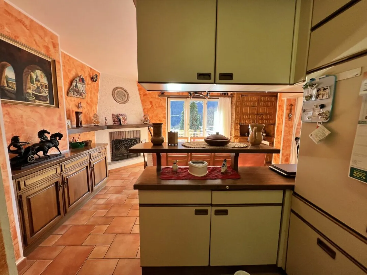 Prestigiosa villa bifamiliare con piscina, annesso e laboratorio - Foto 8 di 25