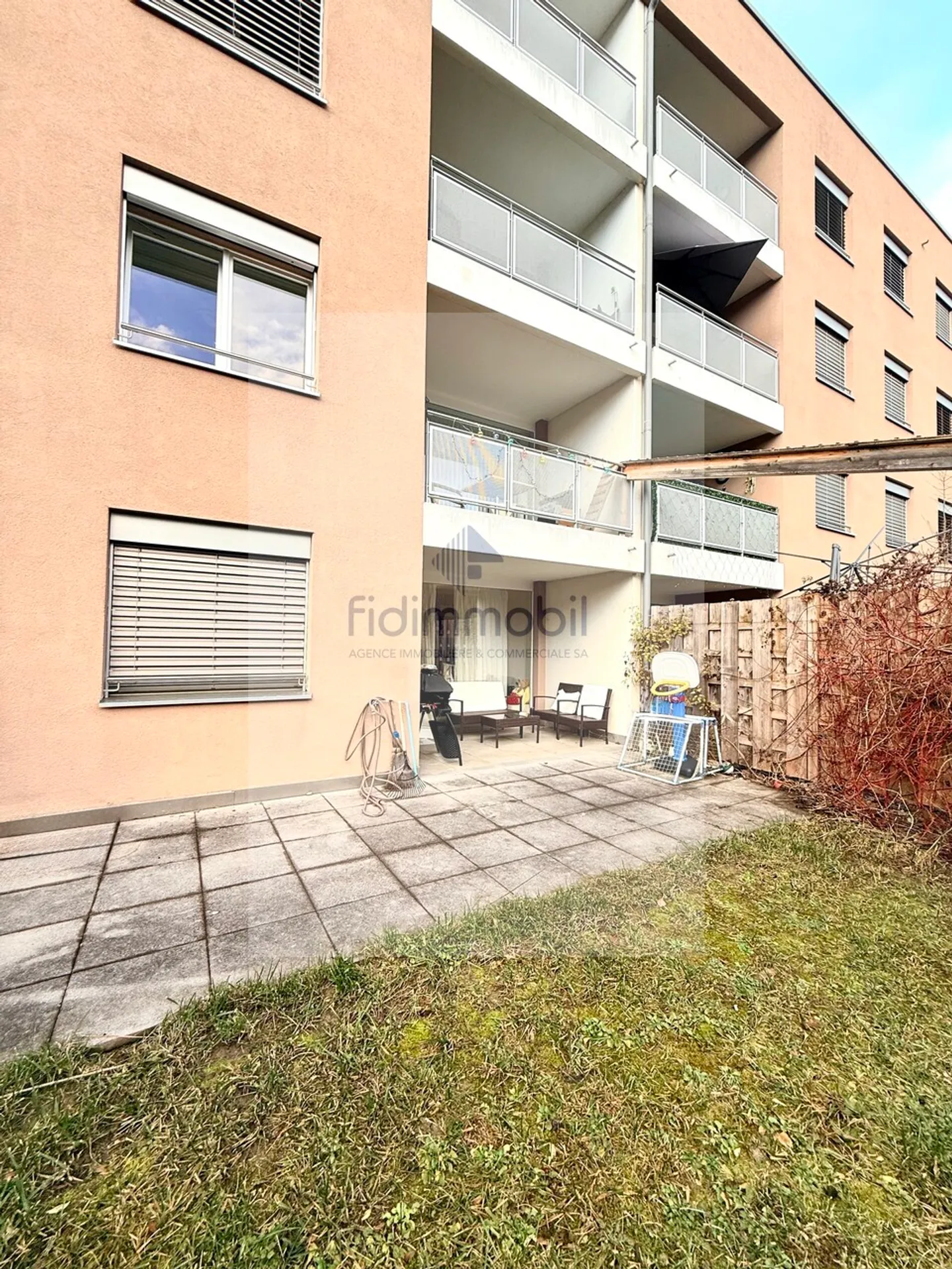 Splendide 3.5 pièces avec jardin à louer - Photo 8 sur 8