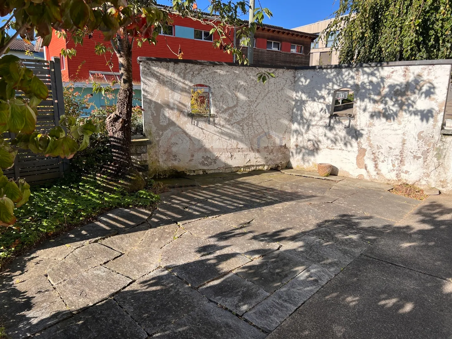 Einfamilienhaus mit Einliegerwohnung - familienfreundlich und zentral - Foto 4 von 12
