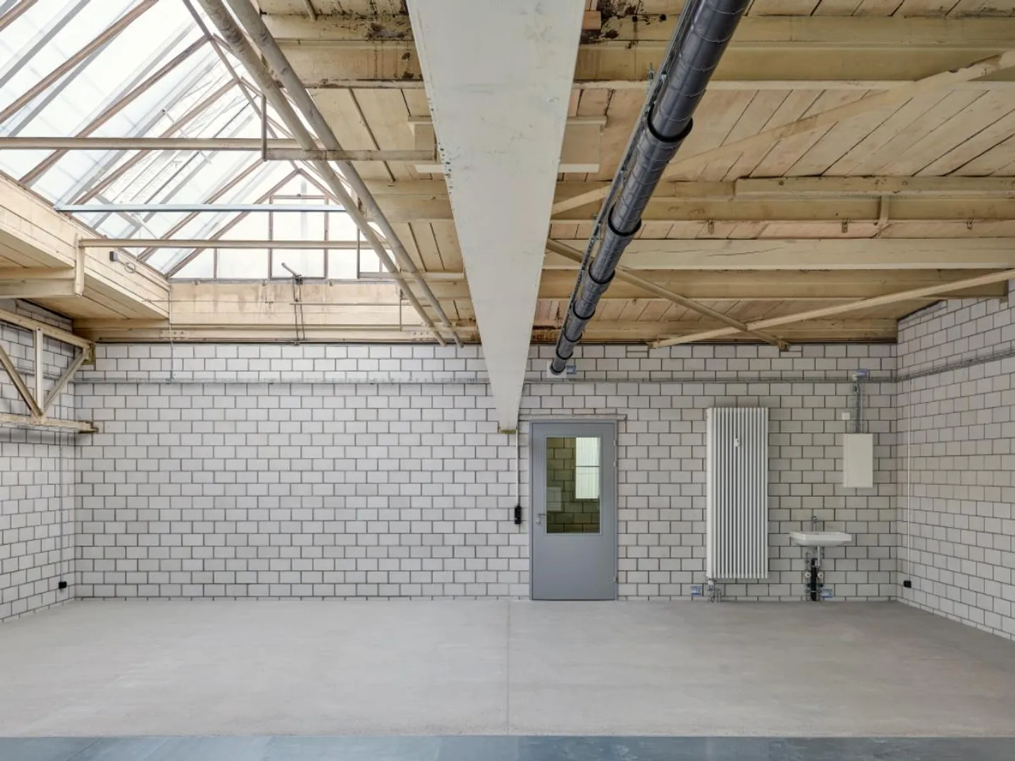 Espace de travail avec charme industriel - Photo 2 sur 5