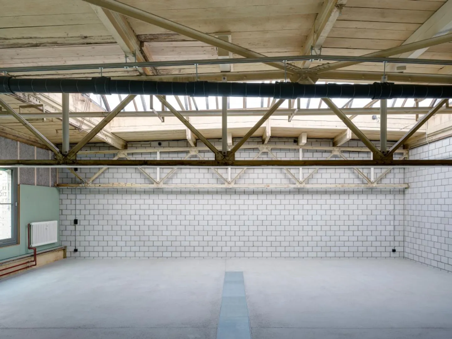 Espace de travail avec charme industriel - Photo 5 sur 5