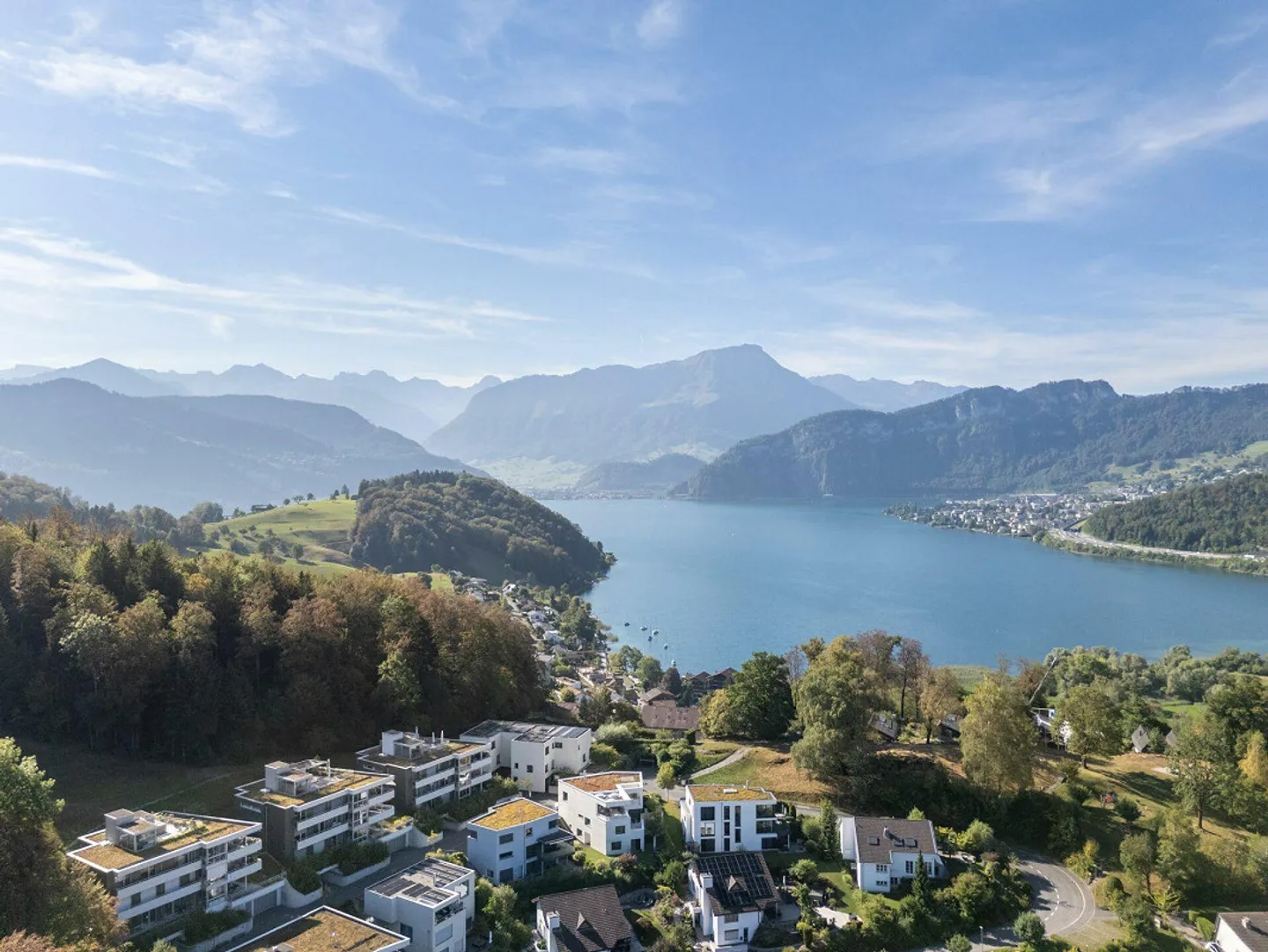 Family apartment with private garden and view of Pilatus - Photo 13 of 13