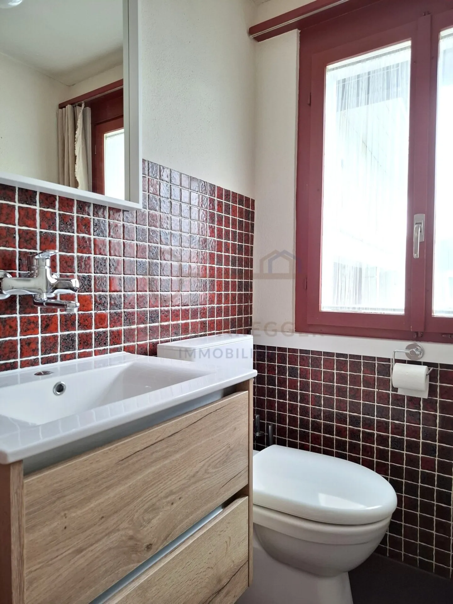 Einfamilienhaus mit Einliegerwohnung - familienfreundlich und zentral - Foto 9 von 12