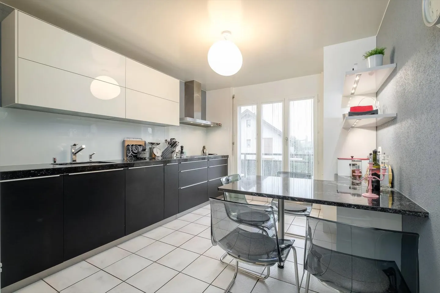 Spazioso duplex attico di 235 m² completamente ristrutturato - Foto 4 di 12