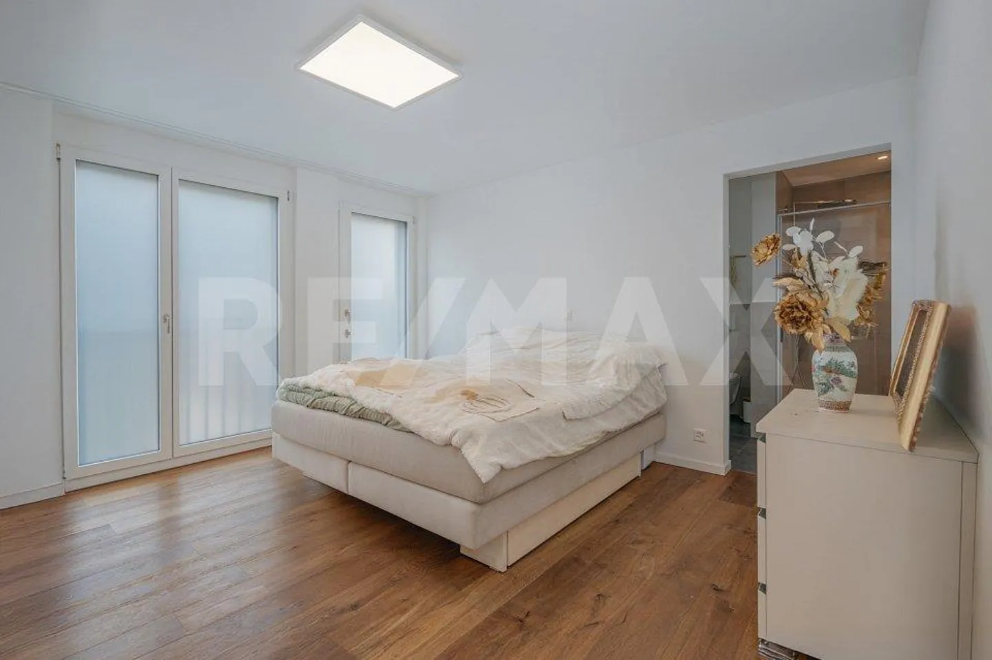 Vue panoramique: 3½ pièces, véranda, balcon et patio - Photo 9 sur 13