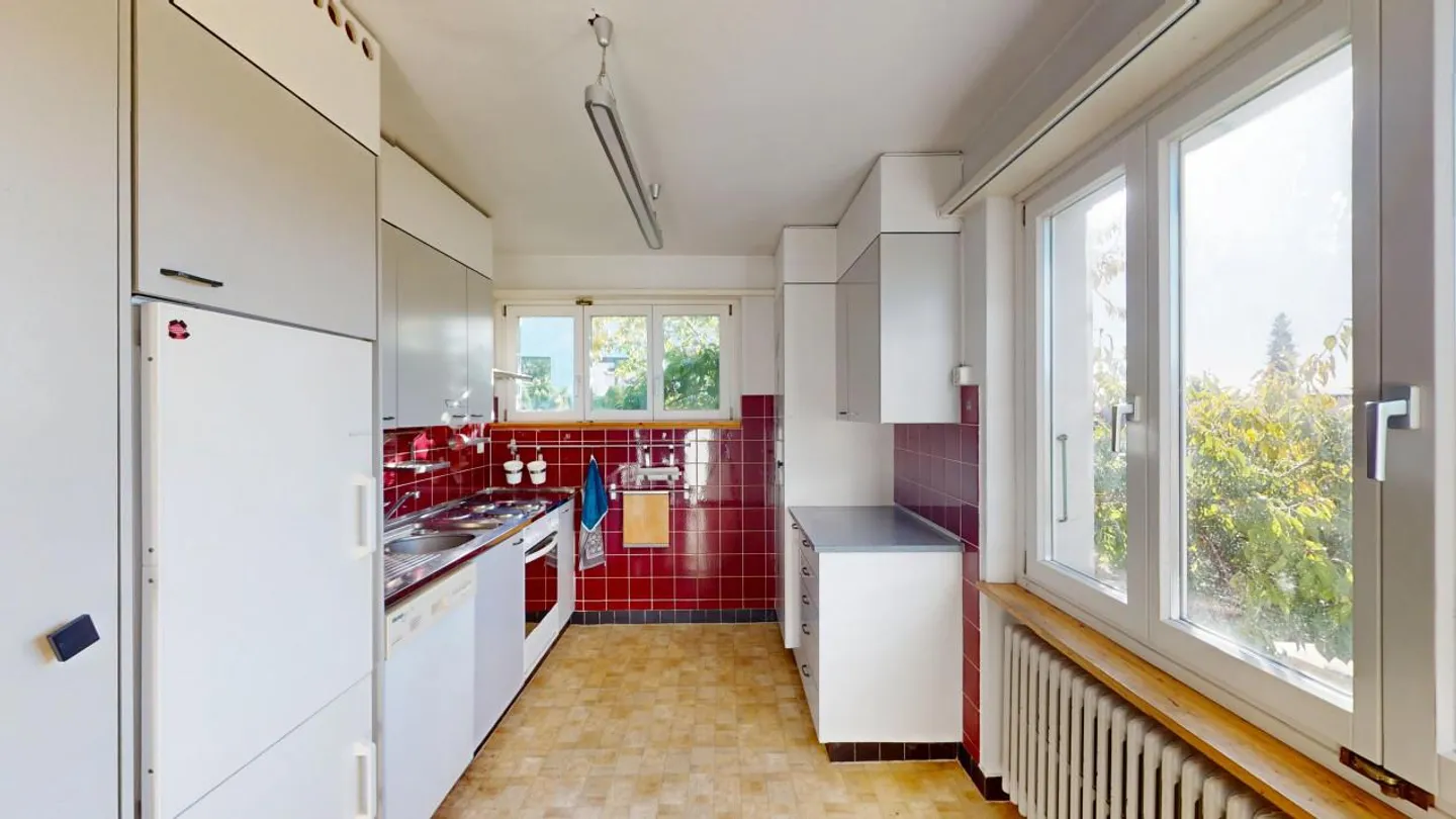 Maison résidentielle et commerciale dans le Bucheggberg ensoleillé - Photo 3 sur 13