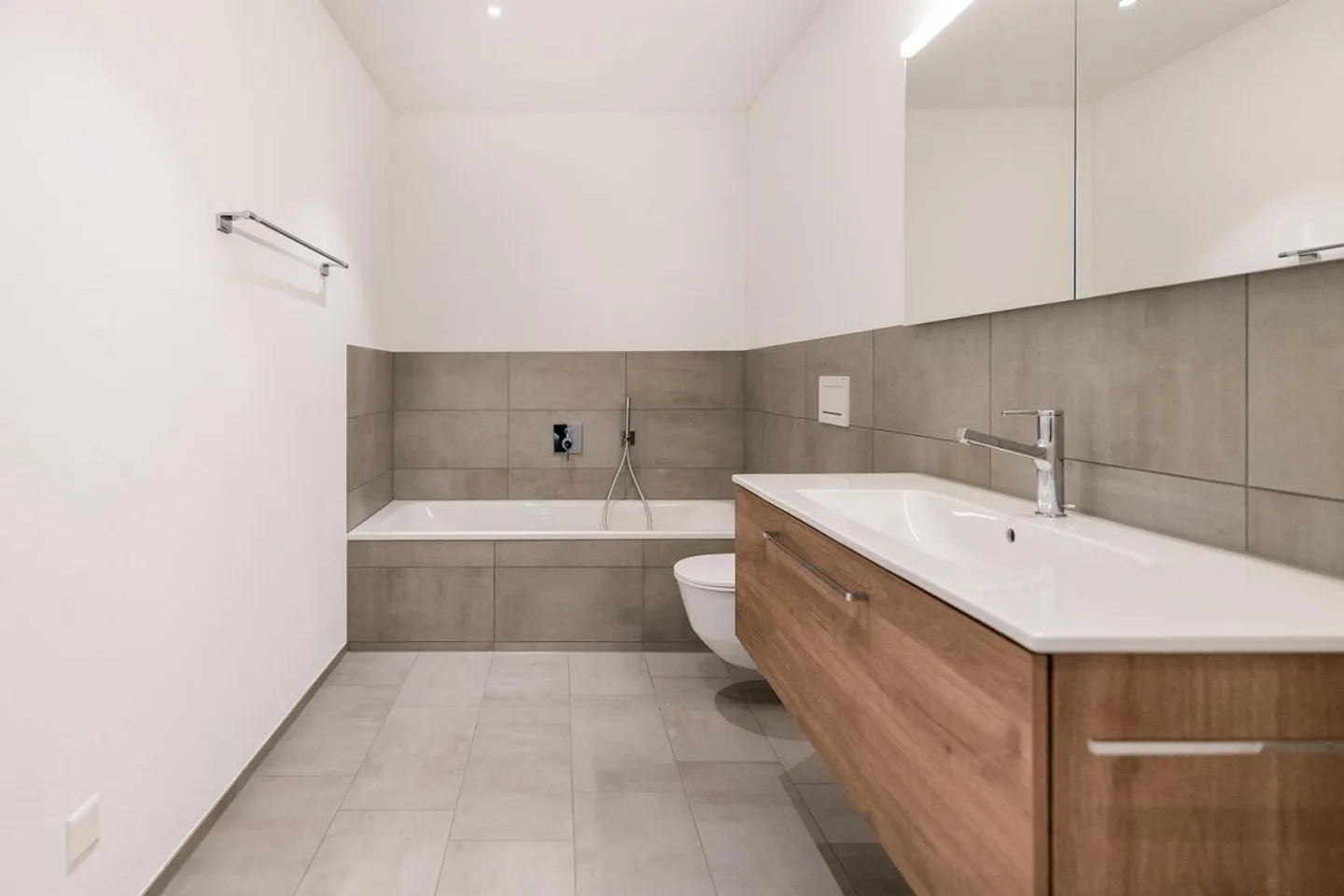 Last 5.5-Room Apartment - Open Viewing: 20.01.2026 I 1 - Photo 9 of 9