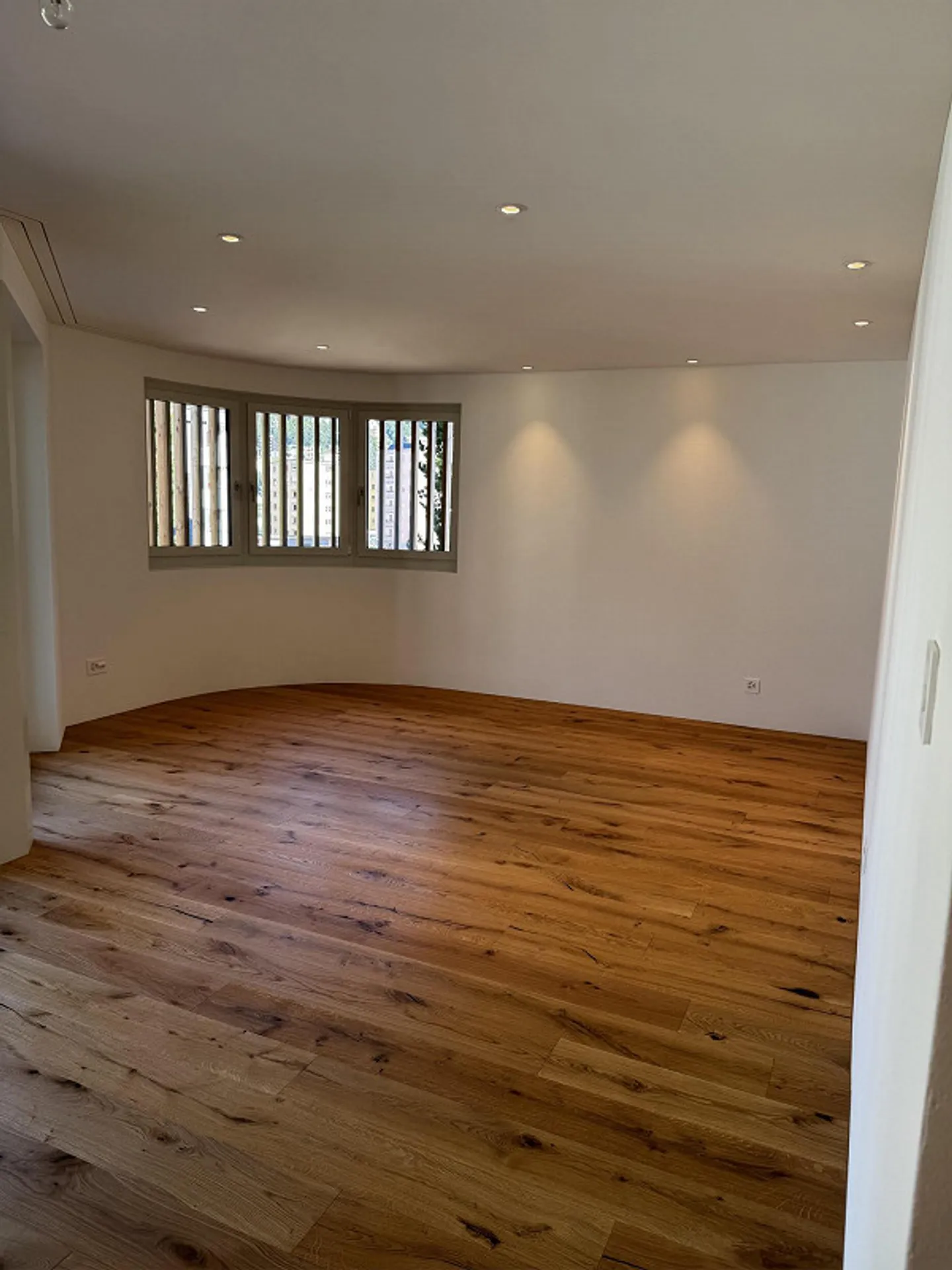 4-room apartment new building with roof terrace - Photo 2 of 8