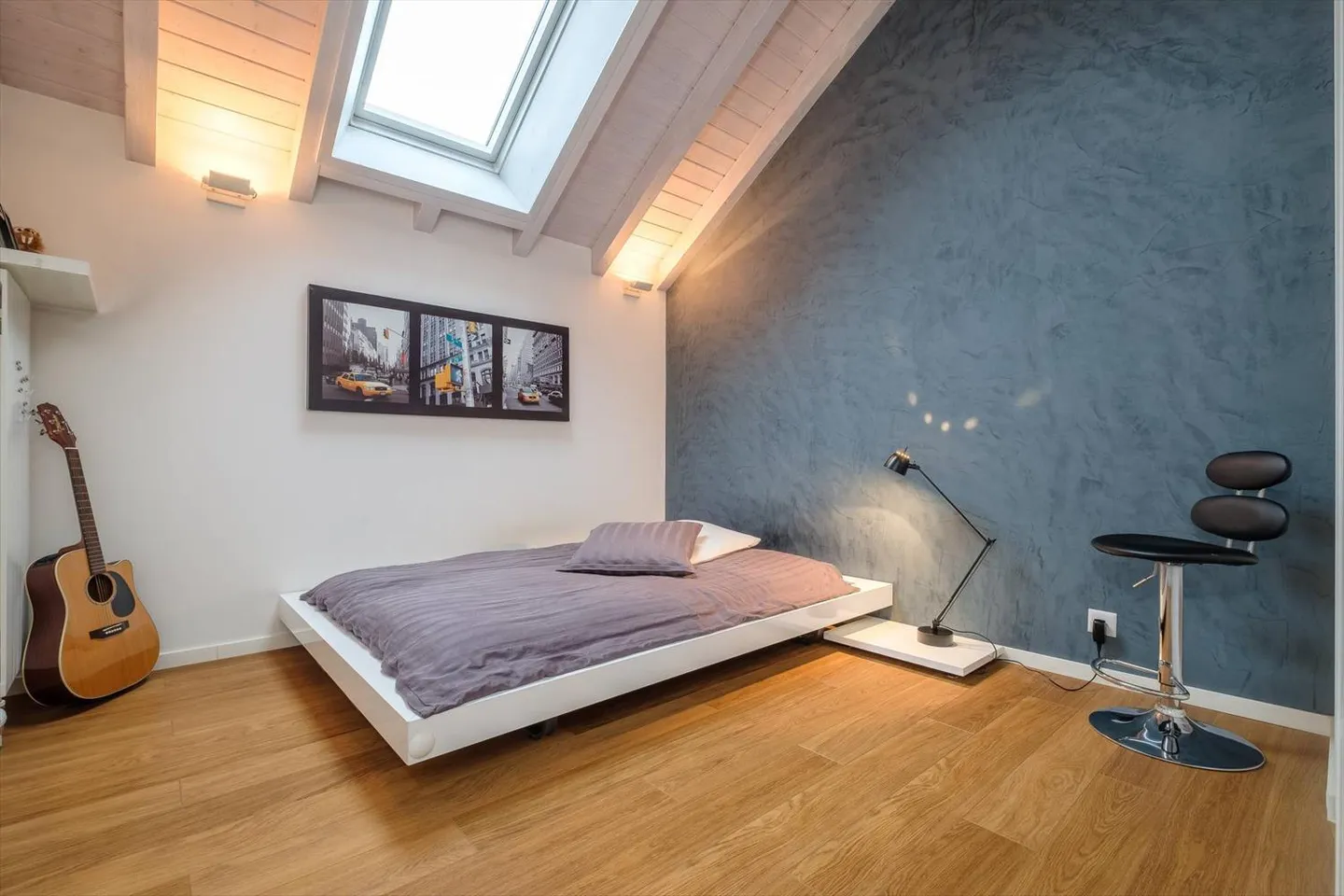 Spazioso duplex attico di 235 m² completamente ristrutturato - Foto 10 di 12