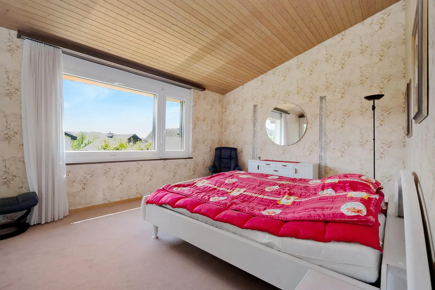 Living experience with a view and garden idyll - Photo 10 of 13