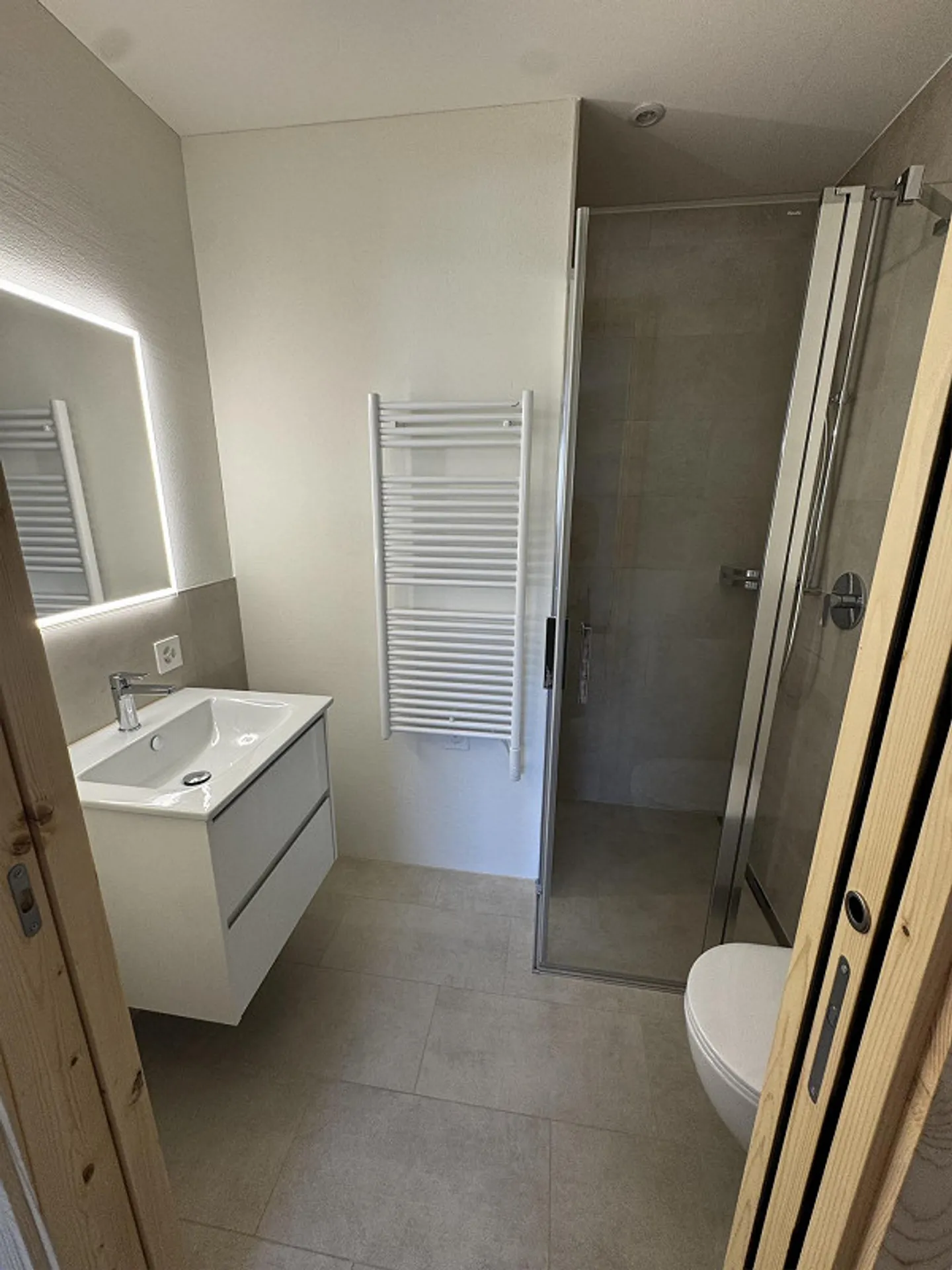 4-room apartment new building with roof terrace - Photo 8 of 8