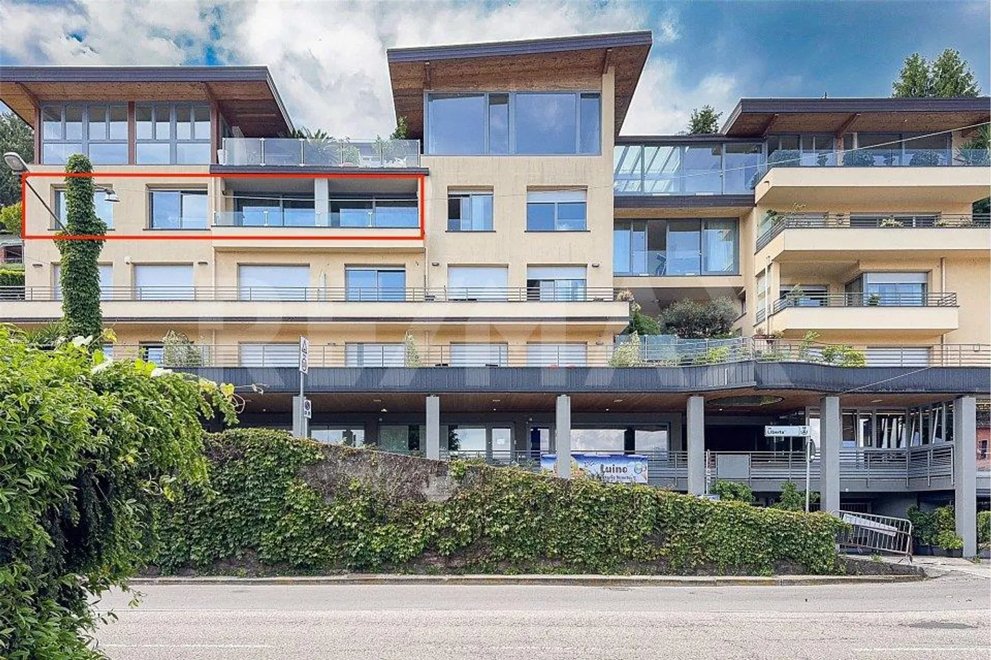 Appartamento moderno con vista lago - Foto 3 di 13