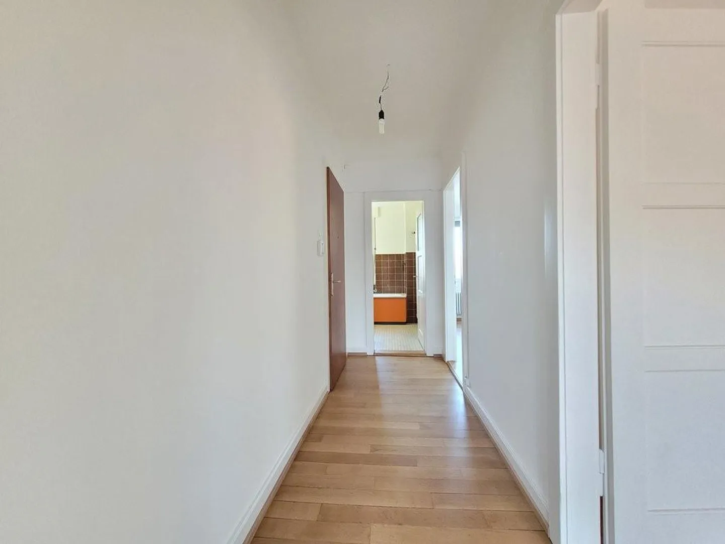 Appartement 2 pièces avec vue imprenable près de Morgartenring à louer - Photo 7 sur 8