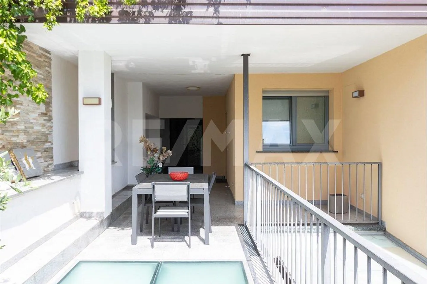 Appartamento moderno con vista lago - Foto 7 di 13