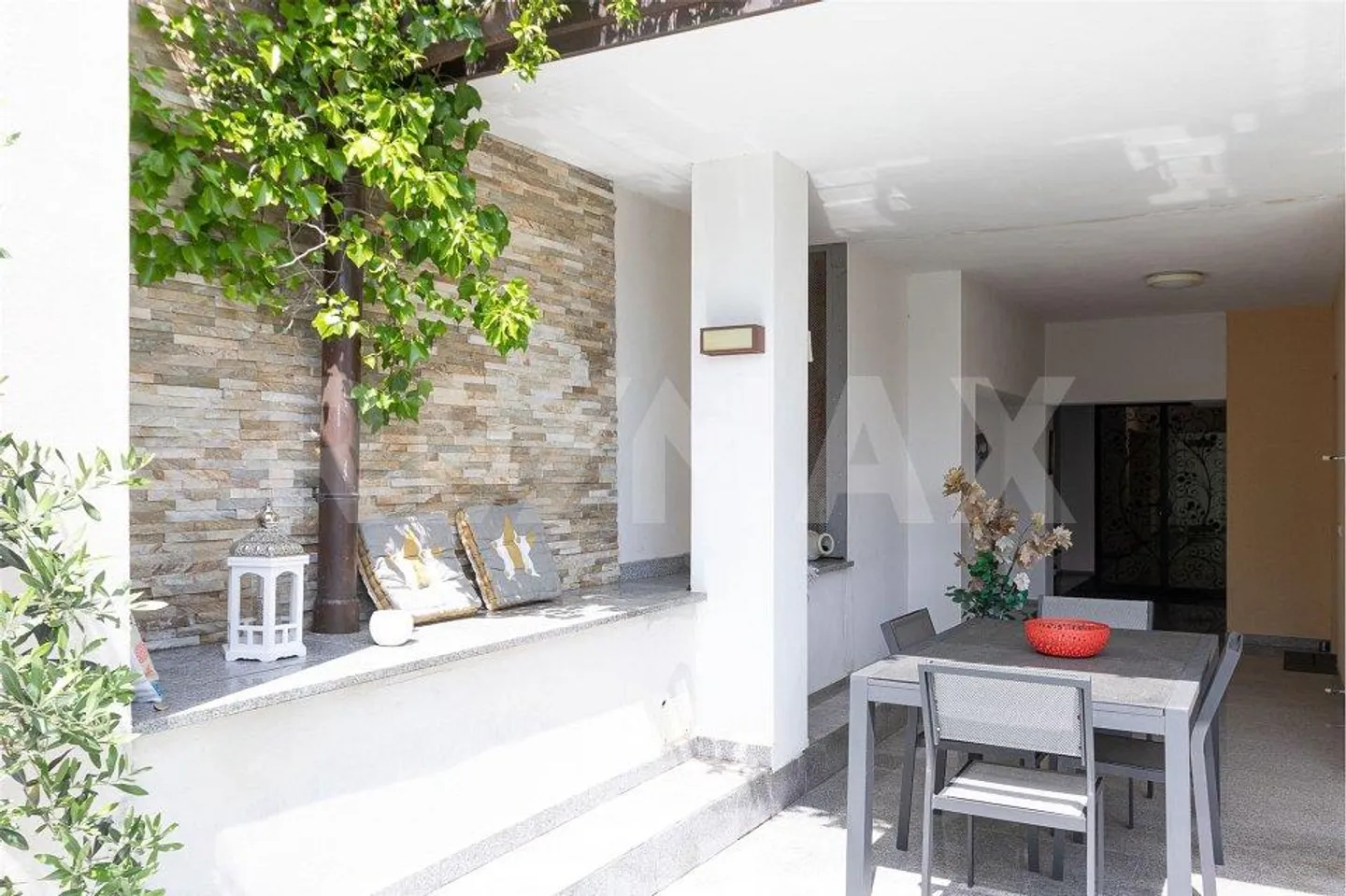 Appartamento moderno con vista lago - Foto 8 di 13