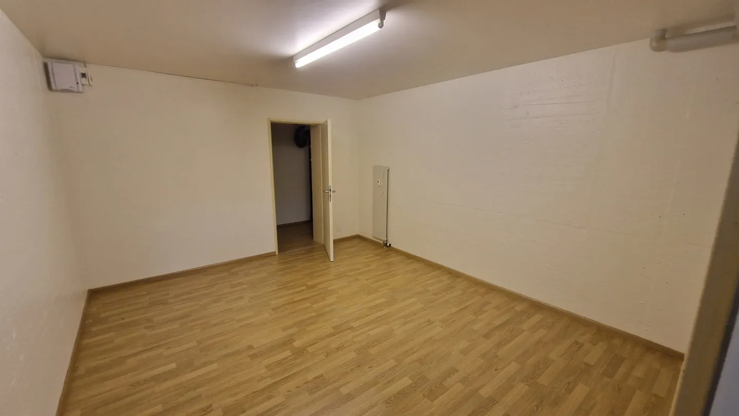 Craft Room in a Quiet Location - Photo 1 of 3