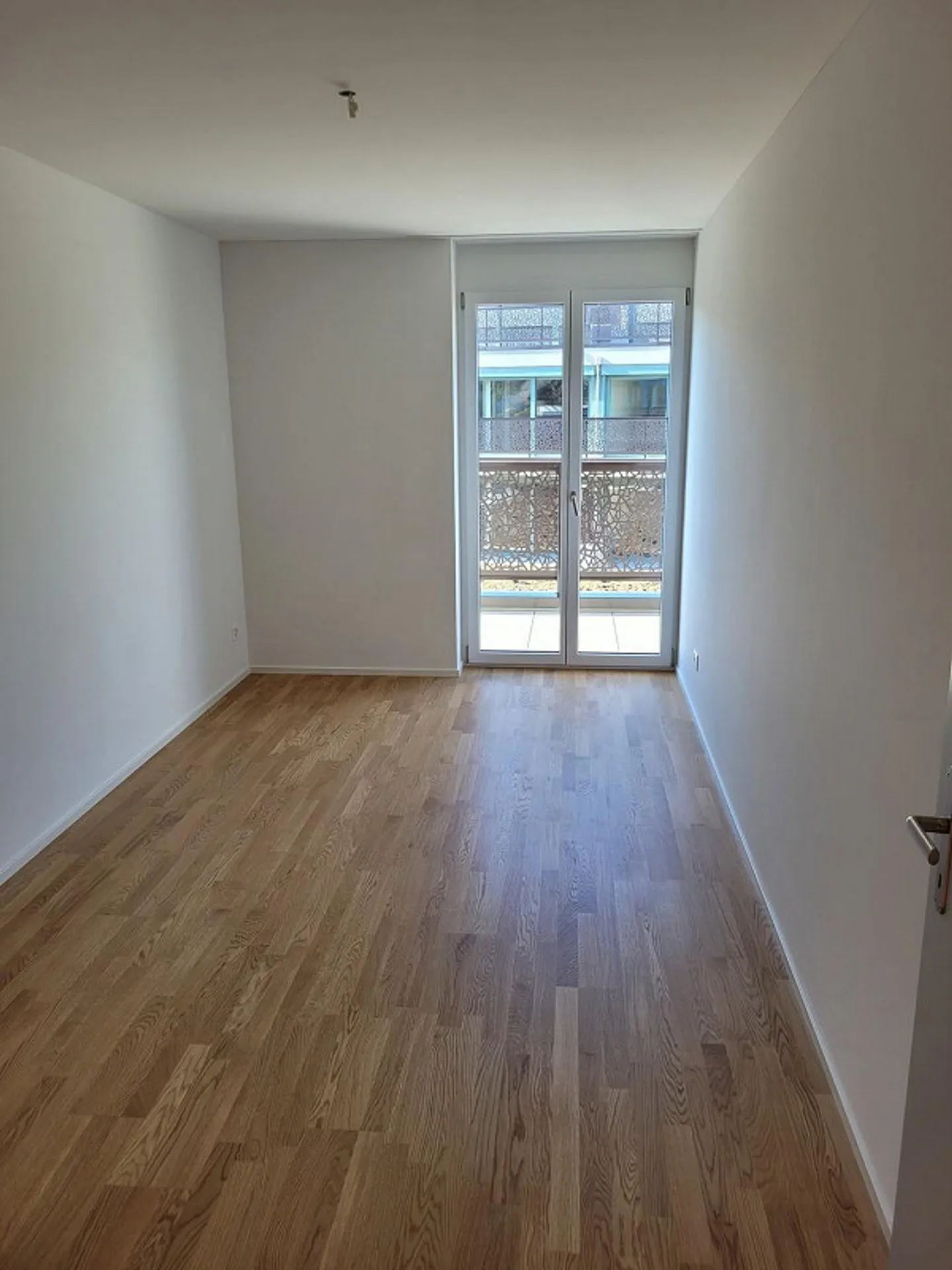 4.5 room apartment, 1st floor with beautiful terrace - Photo 11 of 13