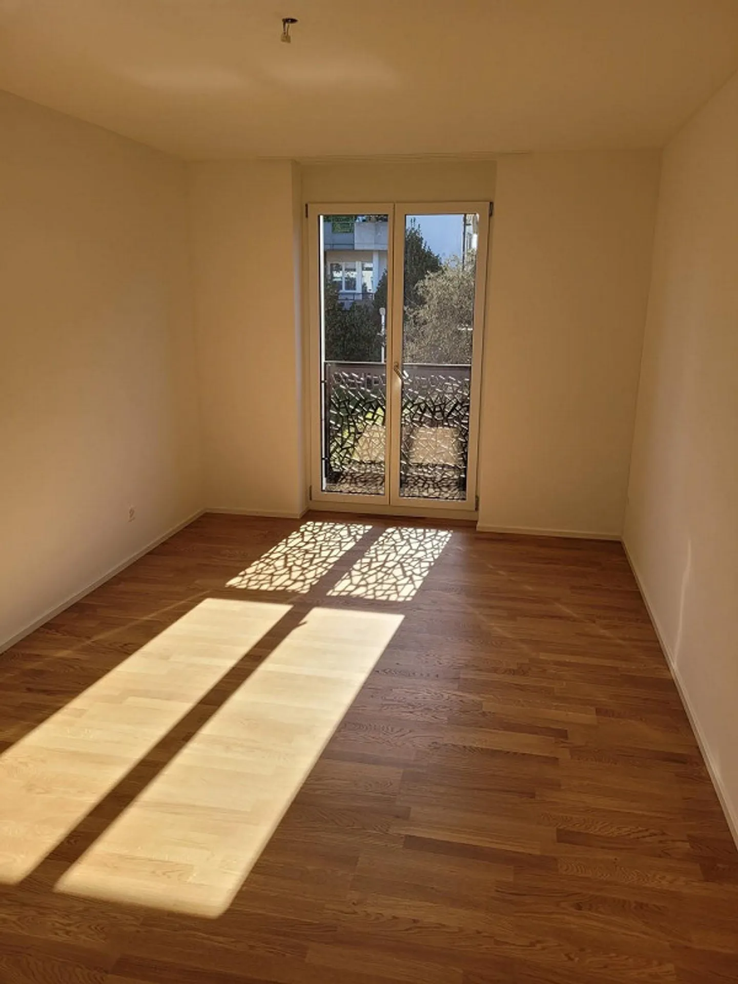 4.5 room apartment, 1st floor with beautiful terrace - Photo 12 of 13