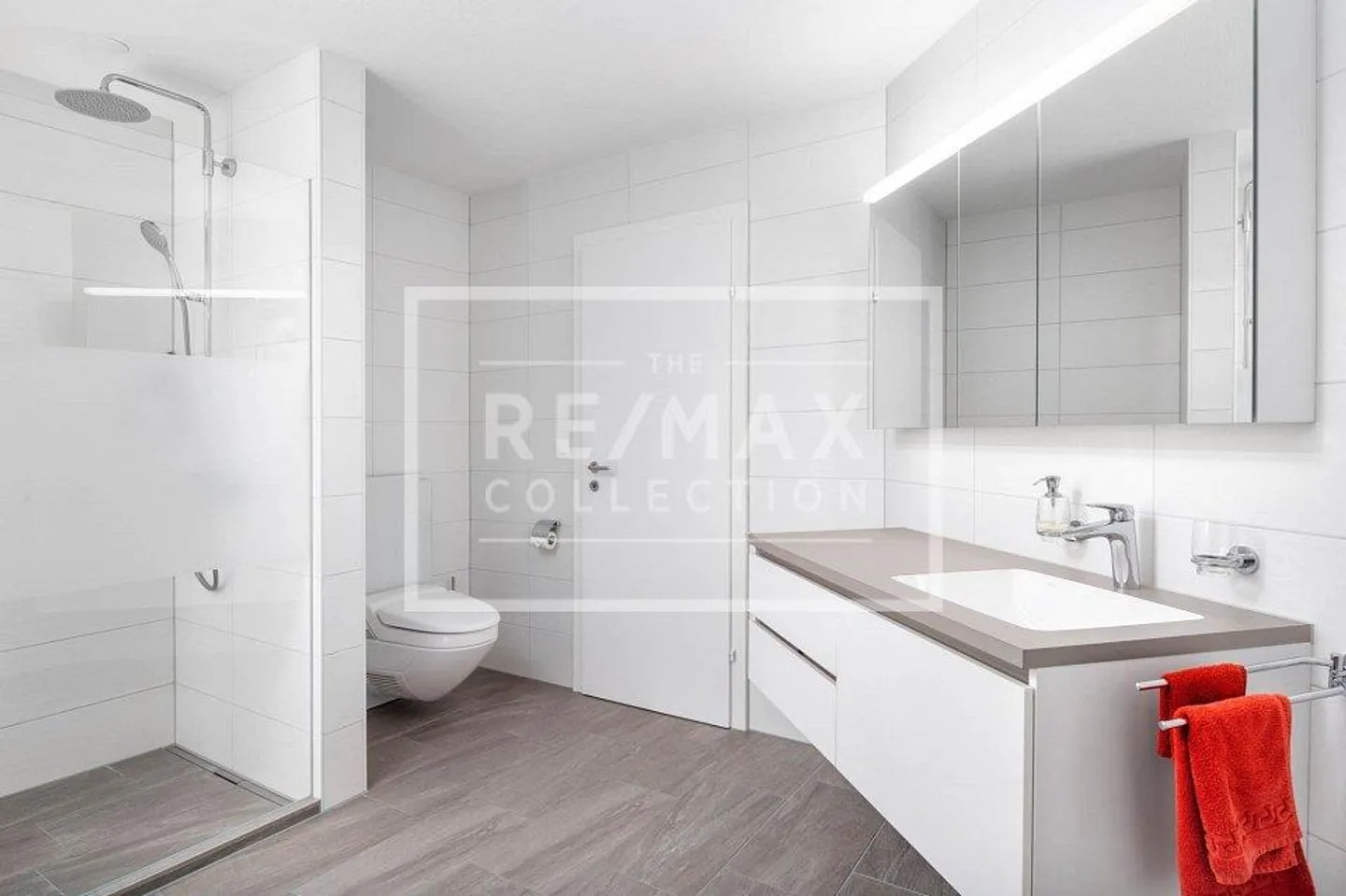 Semi-Detached House 6.5 Rooms - Photo 12 of 13