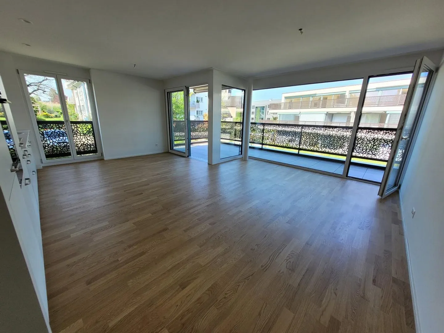 4.5 room apartment, 1st floor with beautiful terrace - Photo 3 of 13