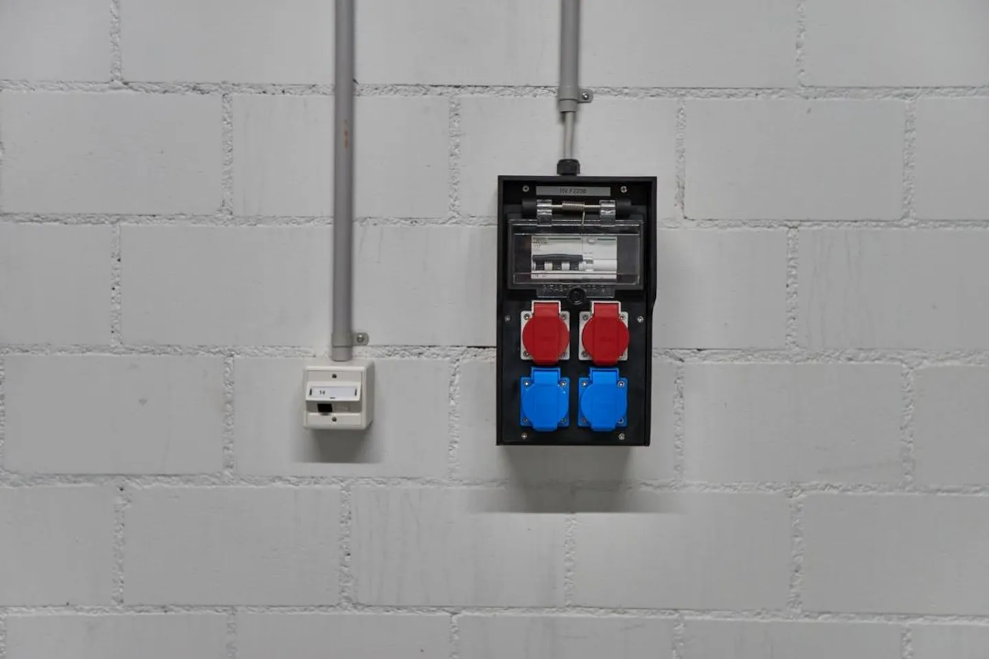 ISA-Hof Espace Hobby/Stockage - Photo 4 sur 5