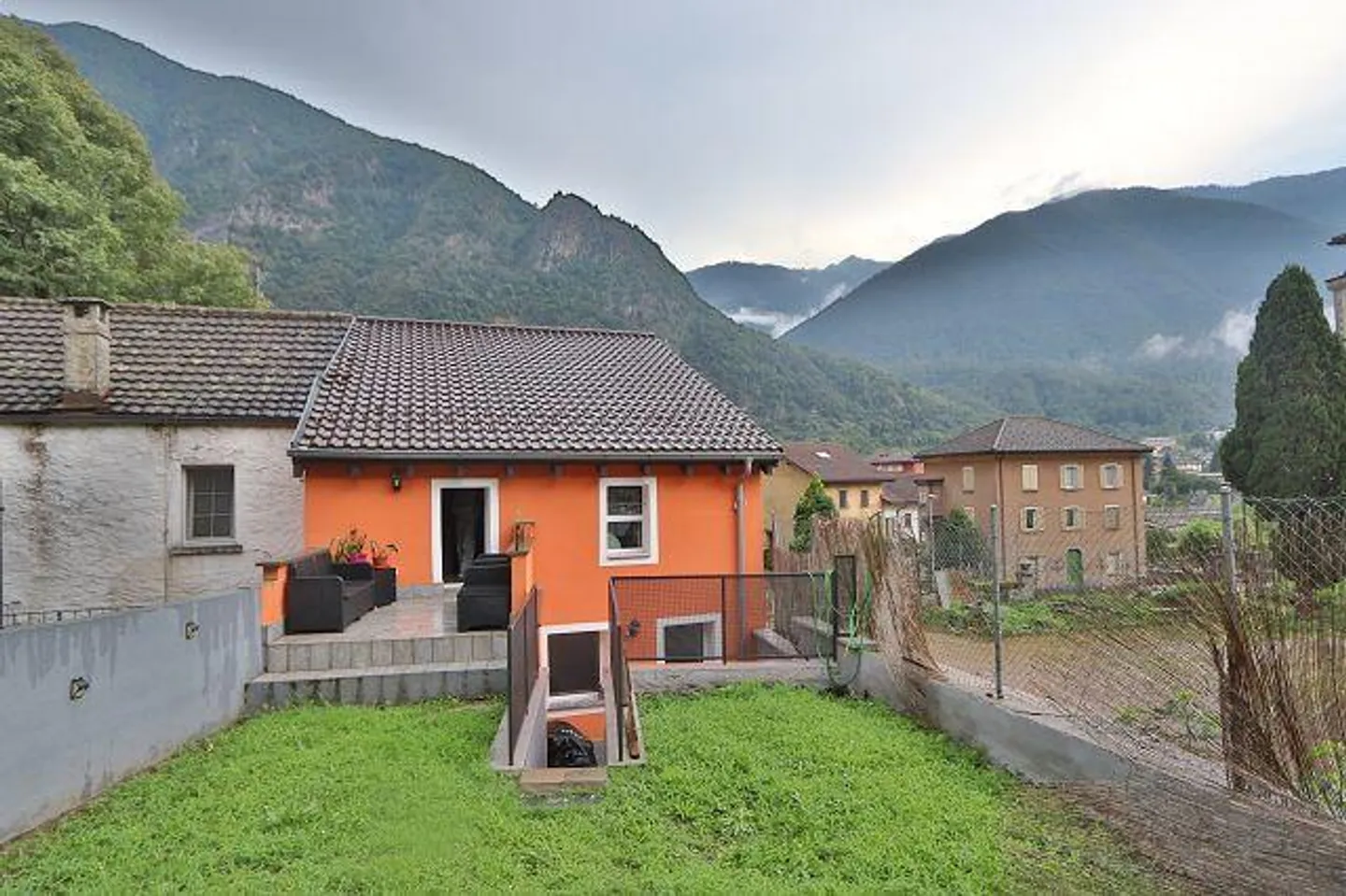 3 1/2-Room Corner House with Garden Seating / 3 1/2-room house with gardens - Photo 10 of 15